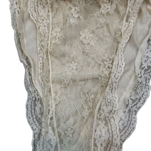 Lot of two Pairs of Ladies Vintage Intimate Moments Brand Lace Panties Size 7 - Picture 3 of 13
